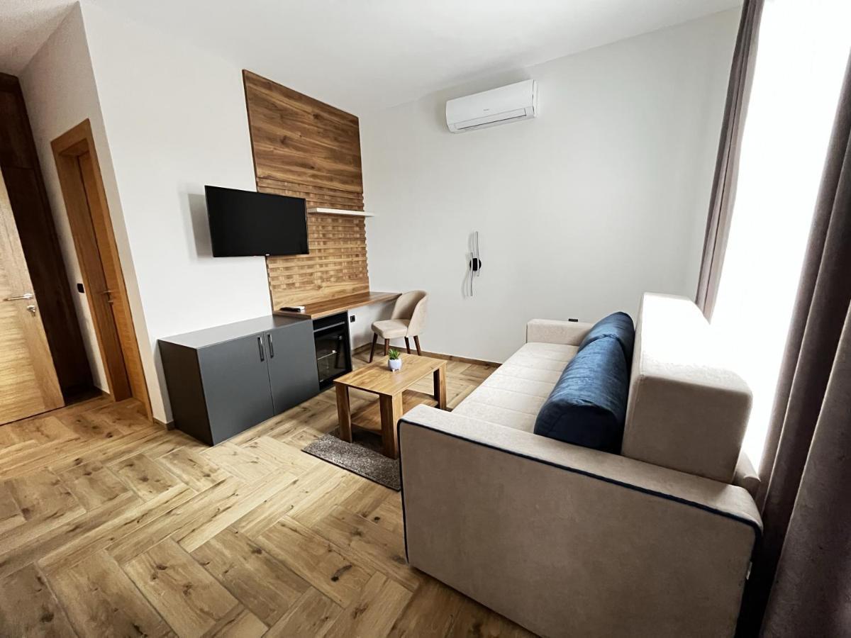 Caka Luxury Rooms & Restaurant Cuprija Ngoại thất bức ảnh