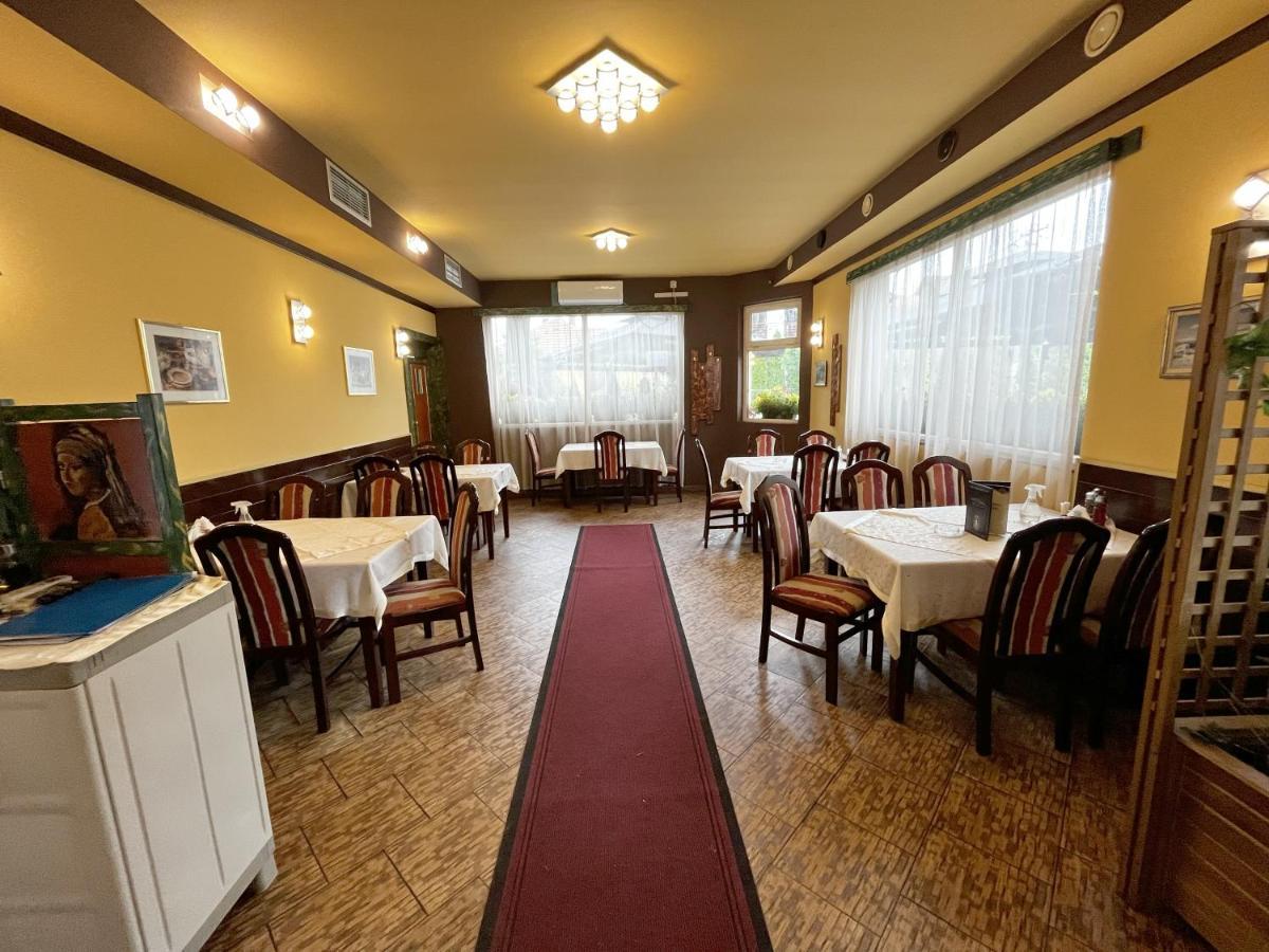 Caka Luxury Rooms & Restaurant Cuprija Ngoại thất bức ảnh