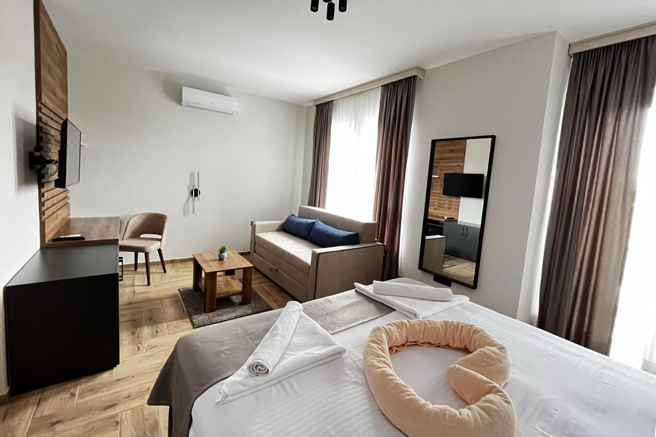 Caka Luxury Rooms & Restaurant Cuprija Ngoại thất bức ảnh